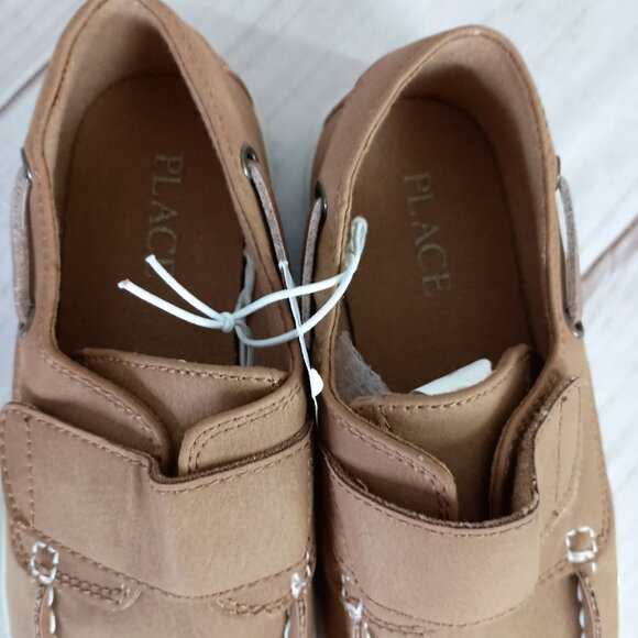 The Children’s Place Tan Canvas Sneakers Size 2 Casual Slip On Shoes New - Picture 5 of 8